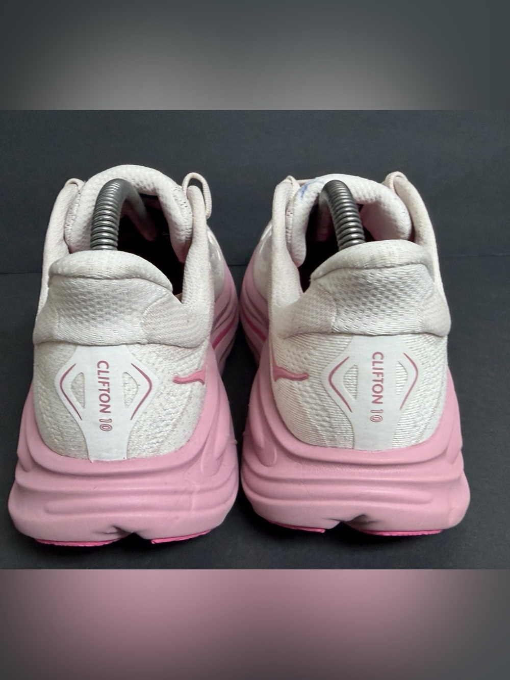 Hoka Clifton 10 Women’s Size 9.5 Rose Pale Pink Running Shoes BARELY WORN - Picture 7 of 11